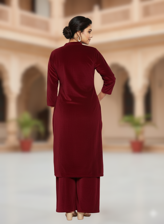 KRITI विंटर वेलवेट 3 पीस कढ़ाई वाली कुर्ती सेट मैरून रंग महिलाओं के लिए