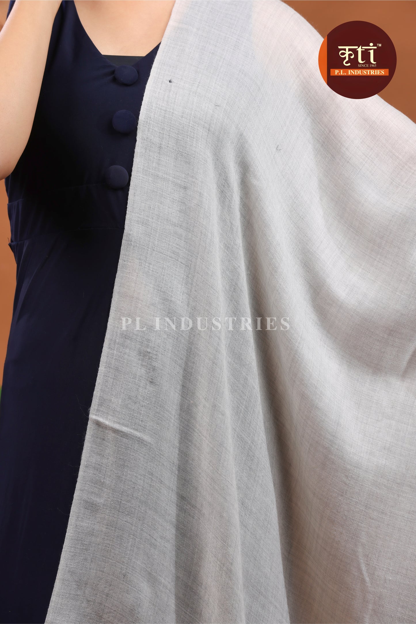 KRITI Premium Plain Solid Design Fine Wool Light Grey Stole For Girl