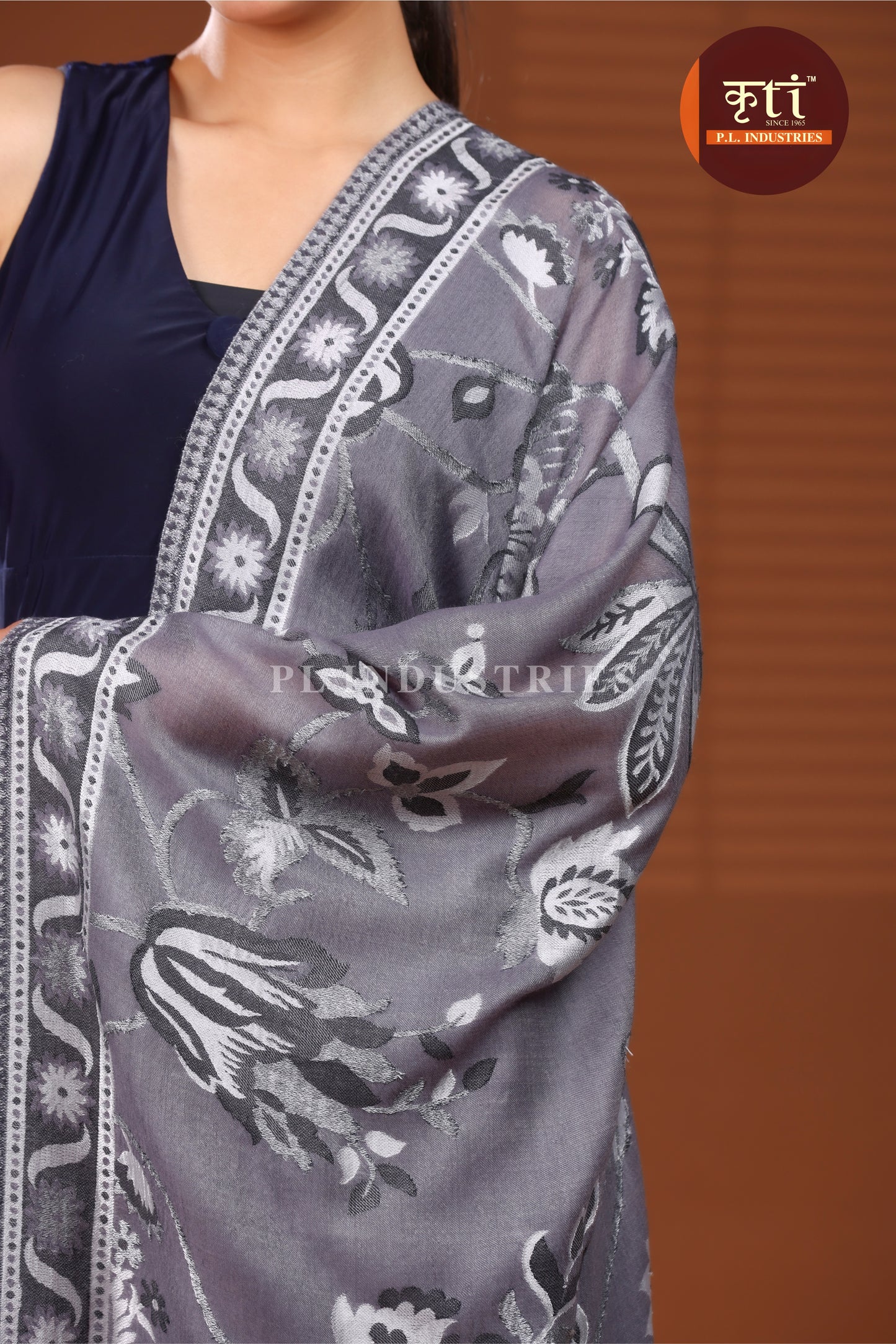KRITI Luxury Floral Pattern Fine Wool Grey Color Stole For Girl