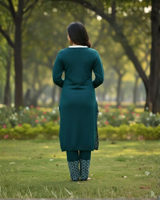 प्रीमियम 3-पीस ऊनी विंटर कुर्ती सेट | बॉटम और स्टोल के साथ बुना हुआ कुर्ता | M-XXL साइज़