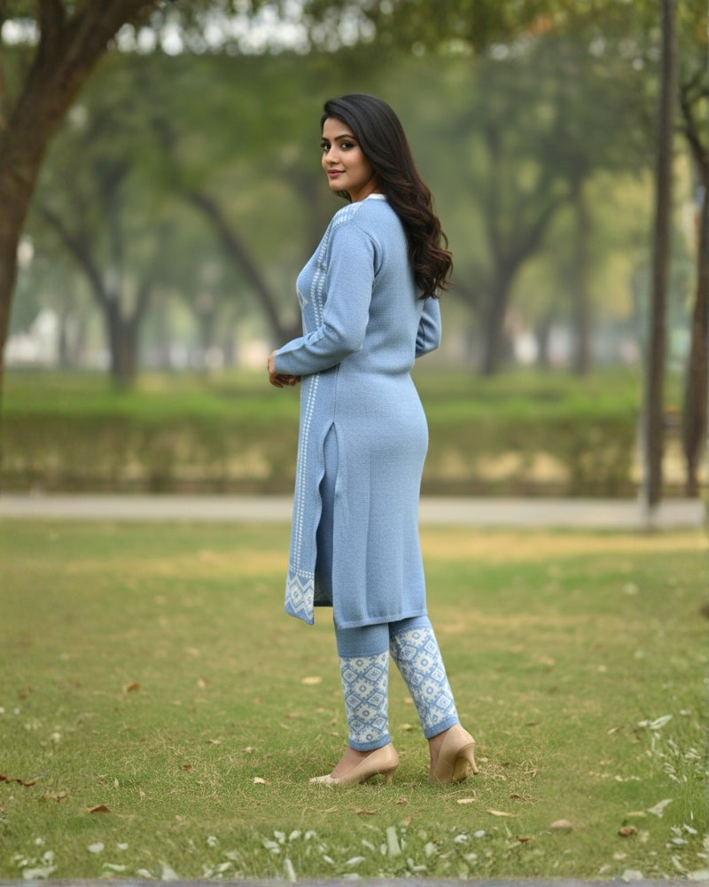 प्रीमियम 3-पीस ऊनी विंटर कुर्ती सेट | बॉटम और स्टोल के साथ बुना हुआ कुर्ता | M-XXL साइज़