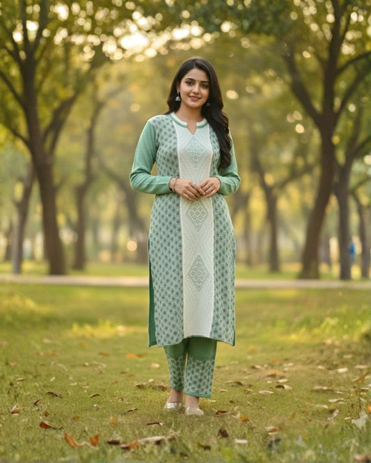 प्रीमियम 3-पीस ऊनी विंटर कुर्ती सेट | बॉटम और स्टोल के साथ बुना हुआ कुर्ता | M-XXL साइज़