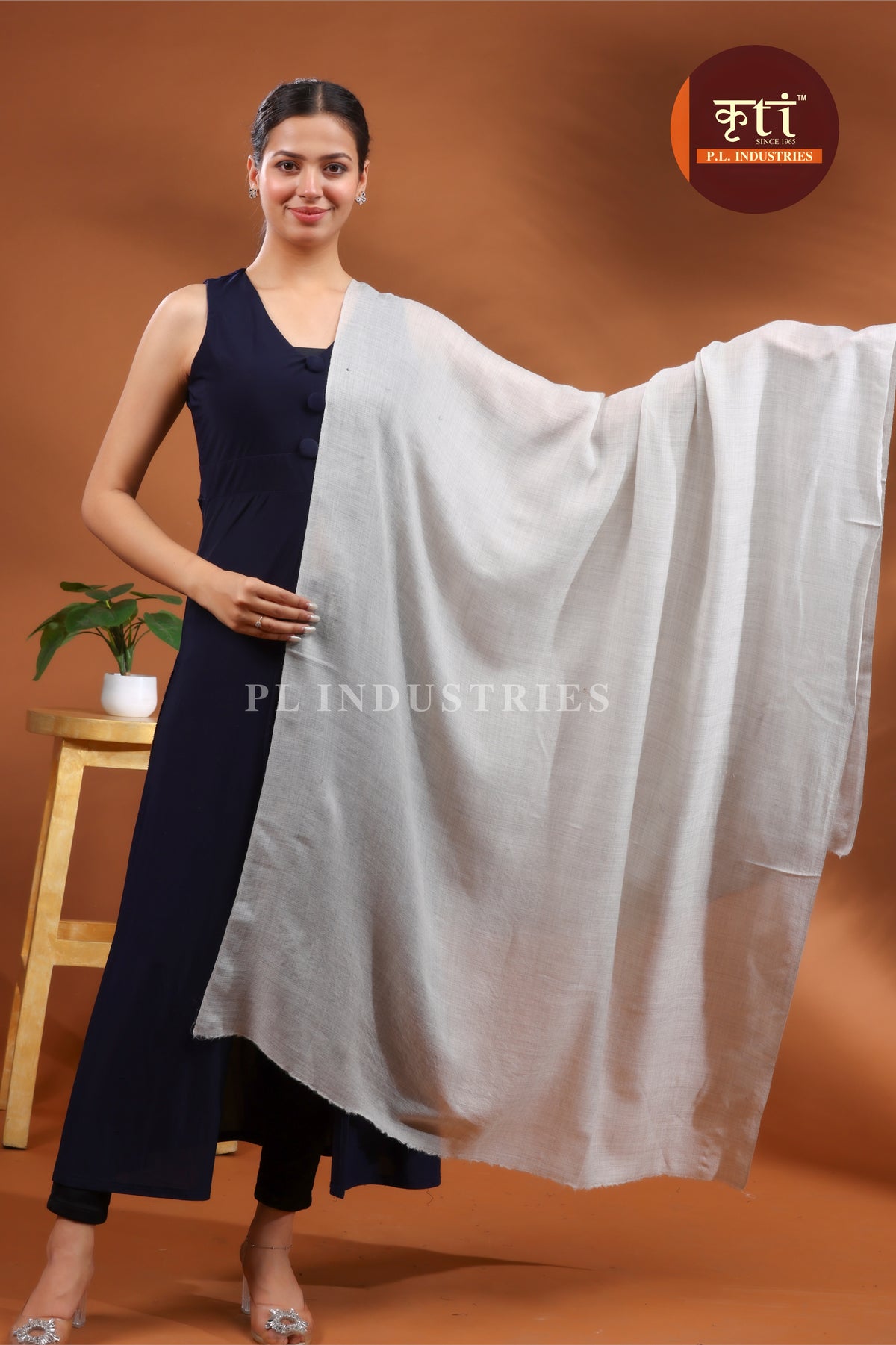 Premium Plain Solid Design Fine Wool Stole - Light Grey