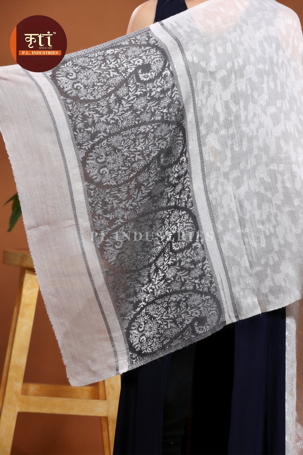 Premium Pashmina (Fine Wool) Lightweight Stole - Beige