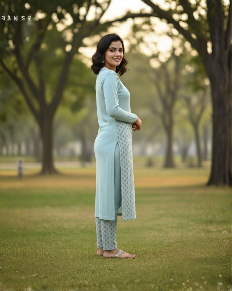 प्रीमियम 3-पीस ऊनी विंटर कुर्ती सेट | बॉटम और स्टोल के साथ बुना हुआ कुर्ता | M-XXL साइज़