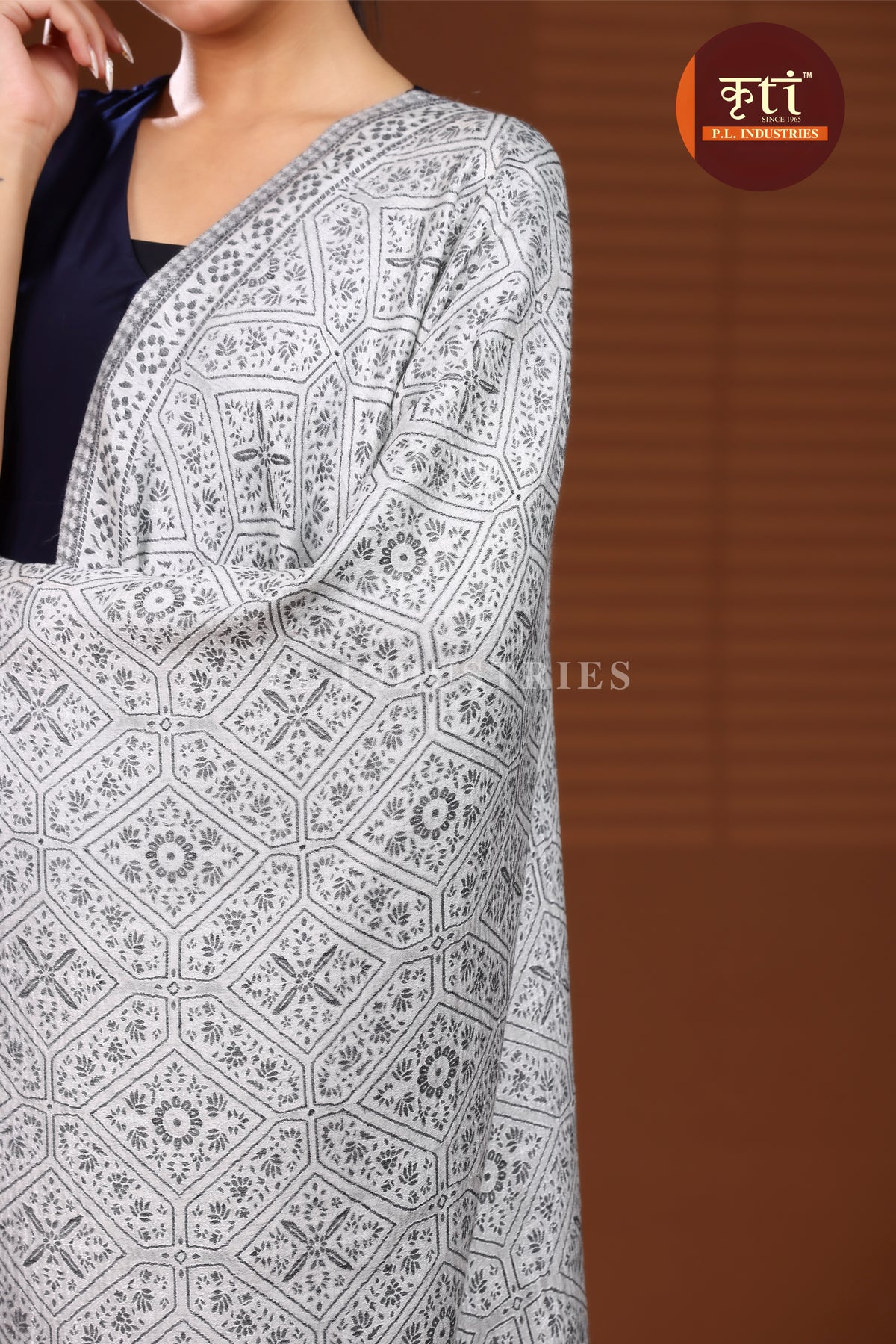 Premium Pashmina Fine Wool Lightweight Stole - White