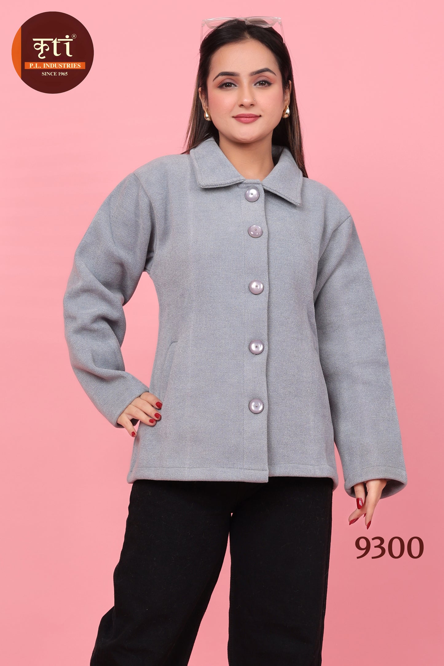 Stylish Women's Winter Coat Soft Comfortable Fabric Free Size