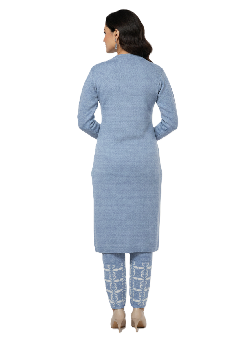 KRITI फुल स्लीव हेयर सॉफ्ट फ़ैब्रिक स्काई ब्लू कलर एम्ब्रॉयडरी 2 पीस कुर्ती सेट महिलाओं के लिए 