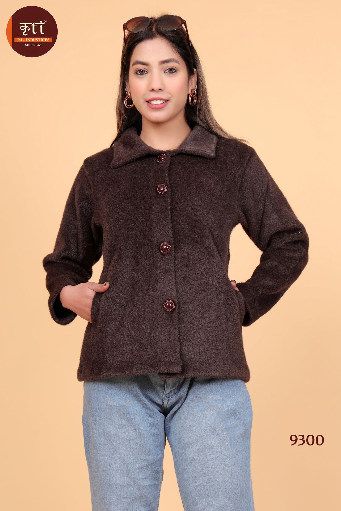 Stylish Women's Winter Coat Soft Comfortable Fabric Free Size