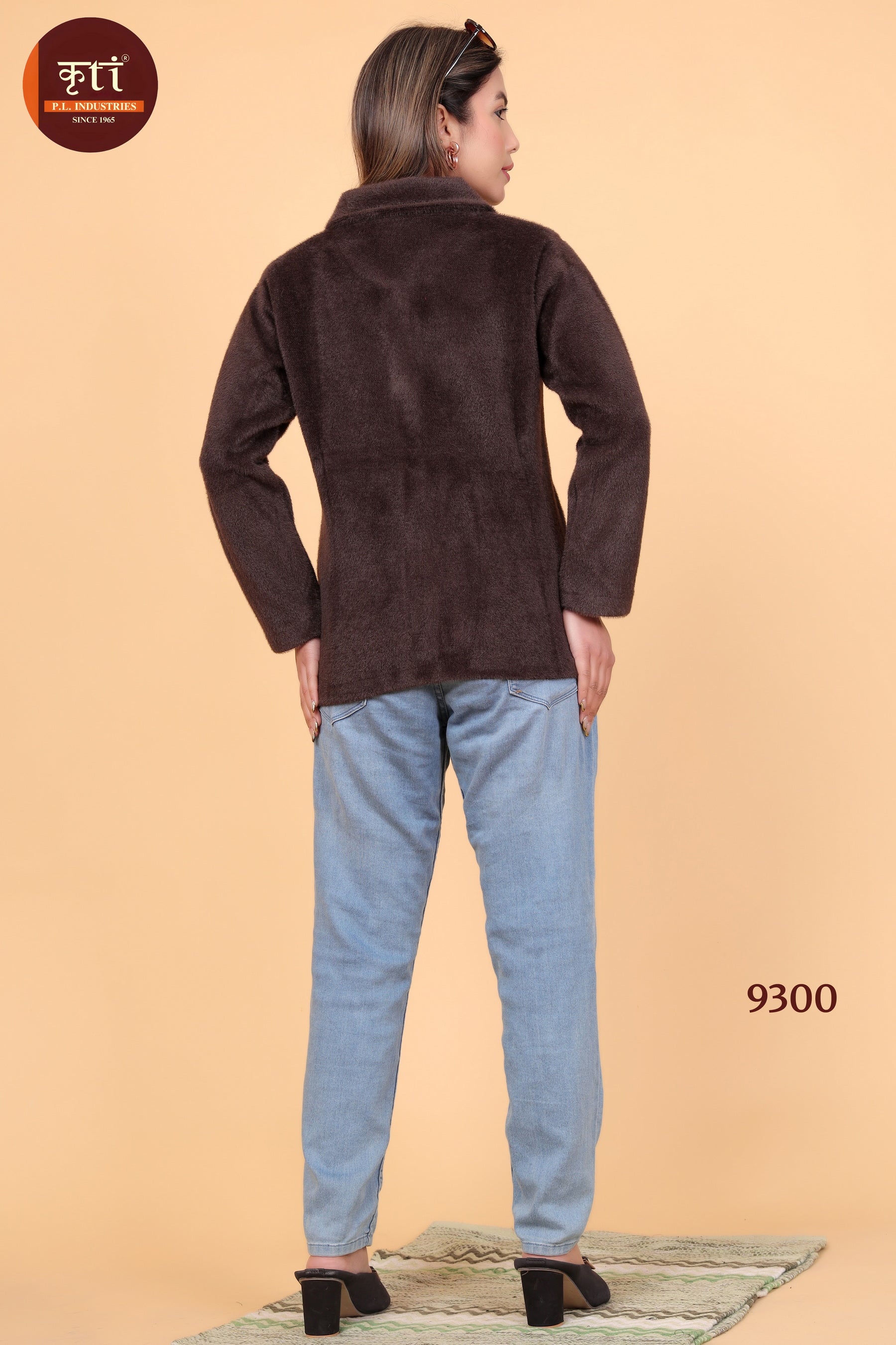 Elegant Free-Size Winter Coat for Women – Soft, Cozy & Stylish