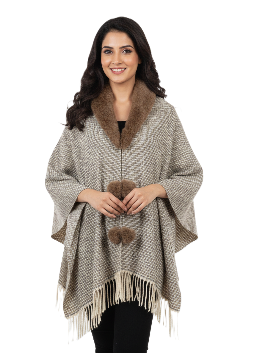 महिलाओं के लिए फॉक्स फर कॉलर पोंचो रैप - फ्रिंज के साथ ओवरसाइज़्ड ओपन फ्रंट केप