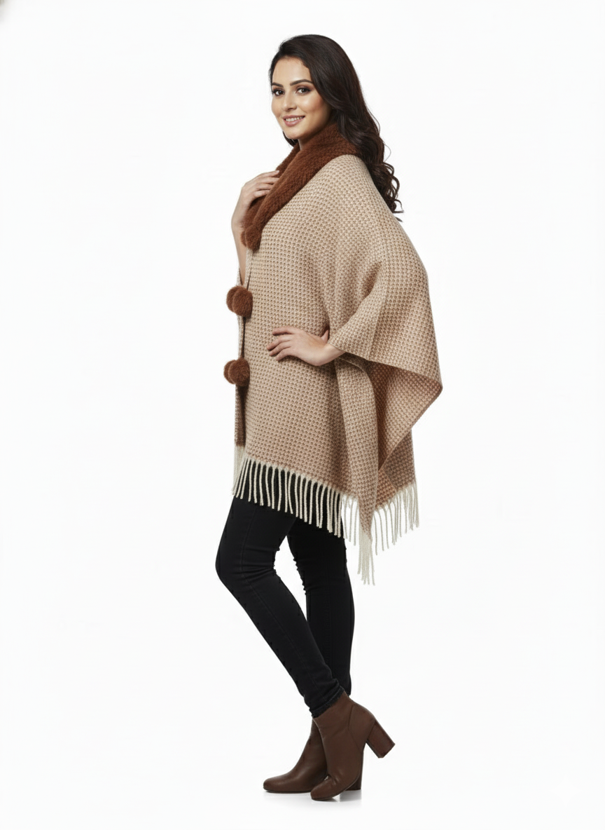 महिलाओं के लिए फॉक्स फर कॉलर पोंचो रैप - फ्रिंज के साथ ओवरसाइज़्ड ओपन फ्रंट केप