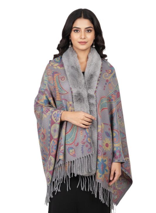 महिलाओं के लिए शानदार पैस्ले प्रिंटेड पोंचो केप, फॉक्स फर ट्रिम के साथ | गर्म बहुरंगी ऊनी मिश्रण आउटरवियर