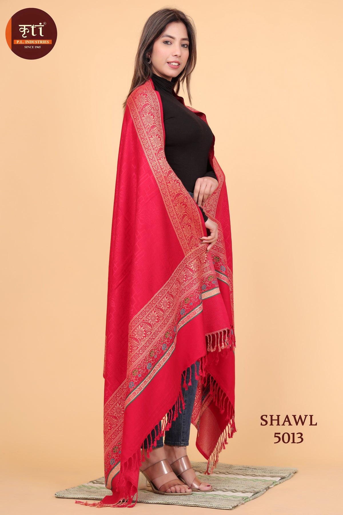 Kullu Patti Border Woollen Red Color Shawl
