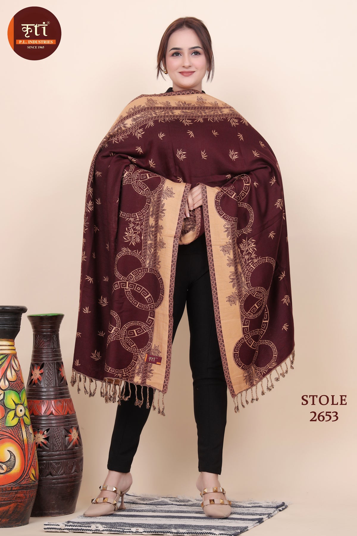 Designer Border Woollen Stole - Maroon