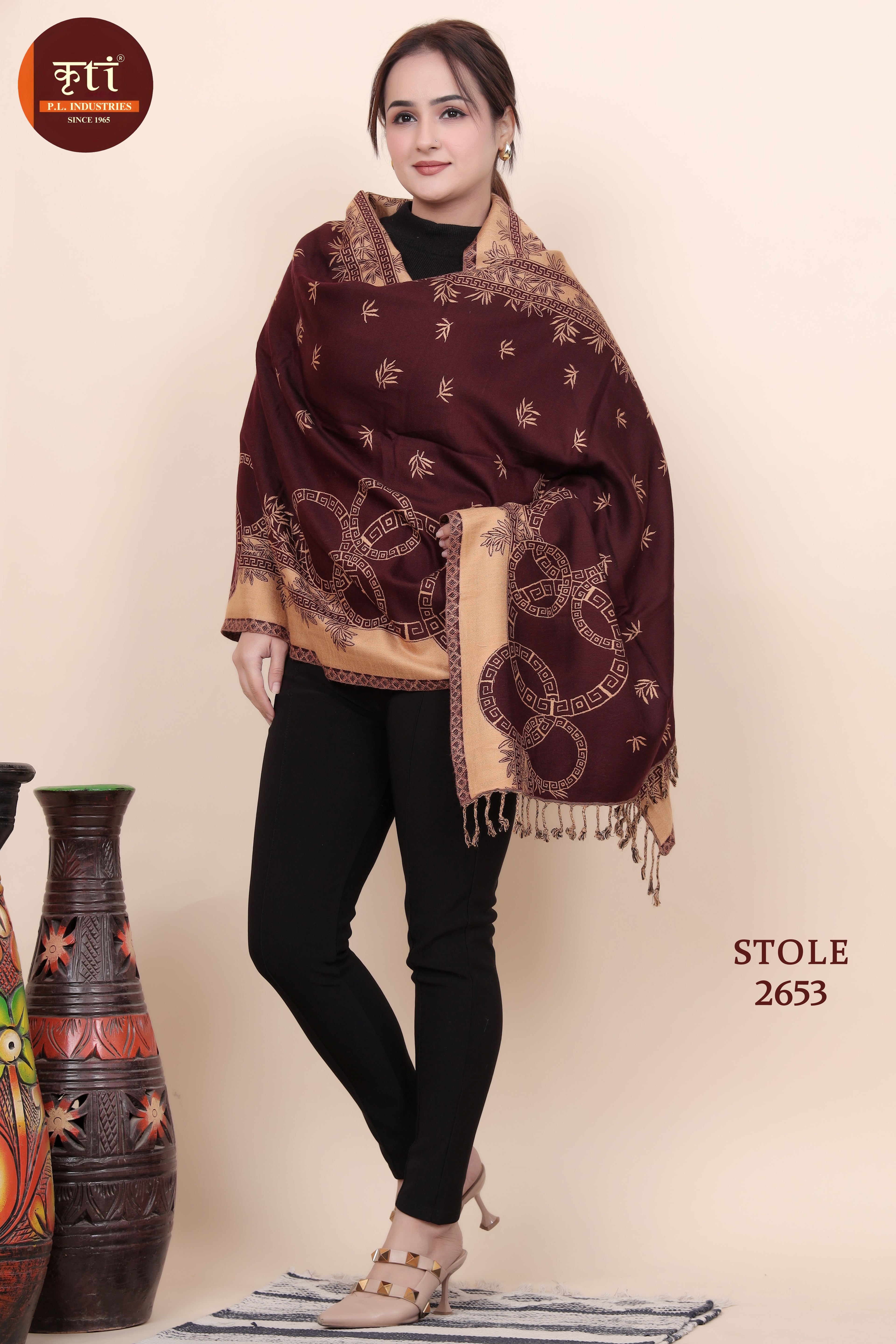 Designer Border Woollen Stole - Maroon