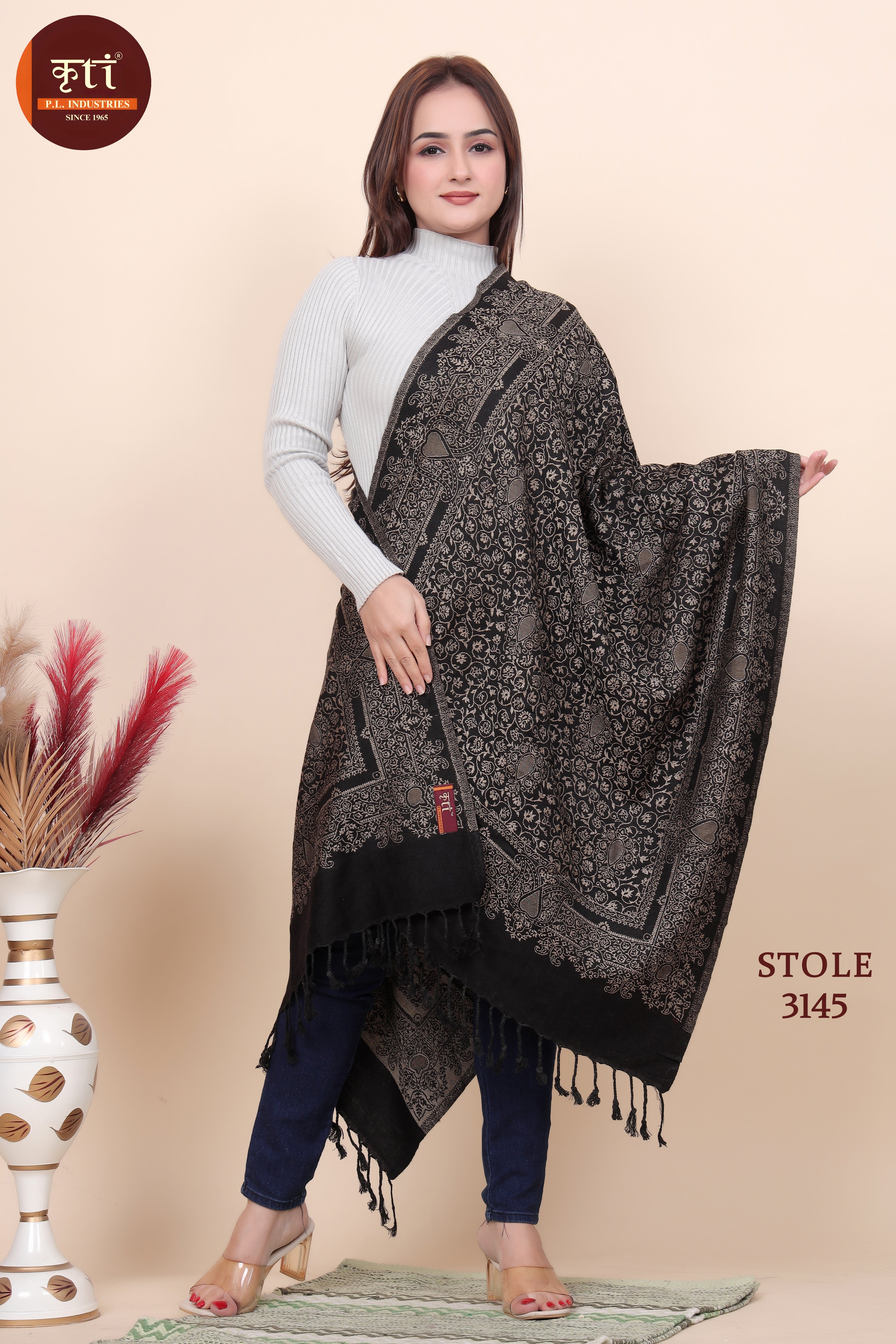 KRITI Floral Pattern Woollen Black Color Stole For Girl