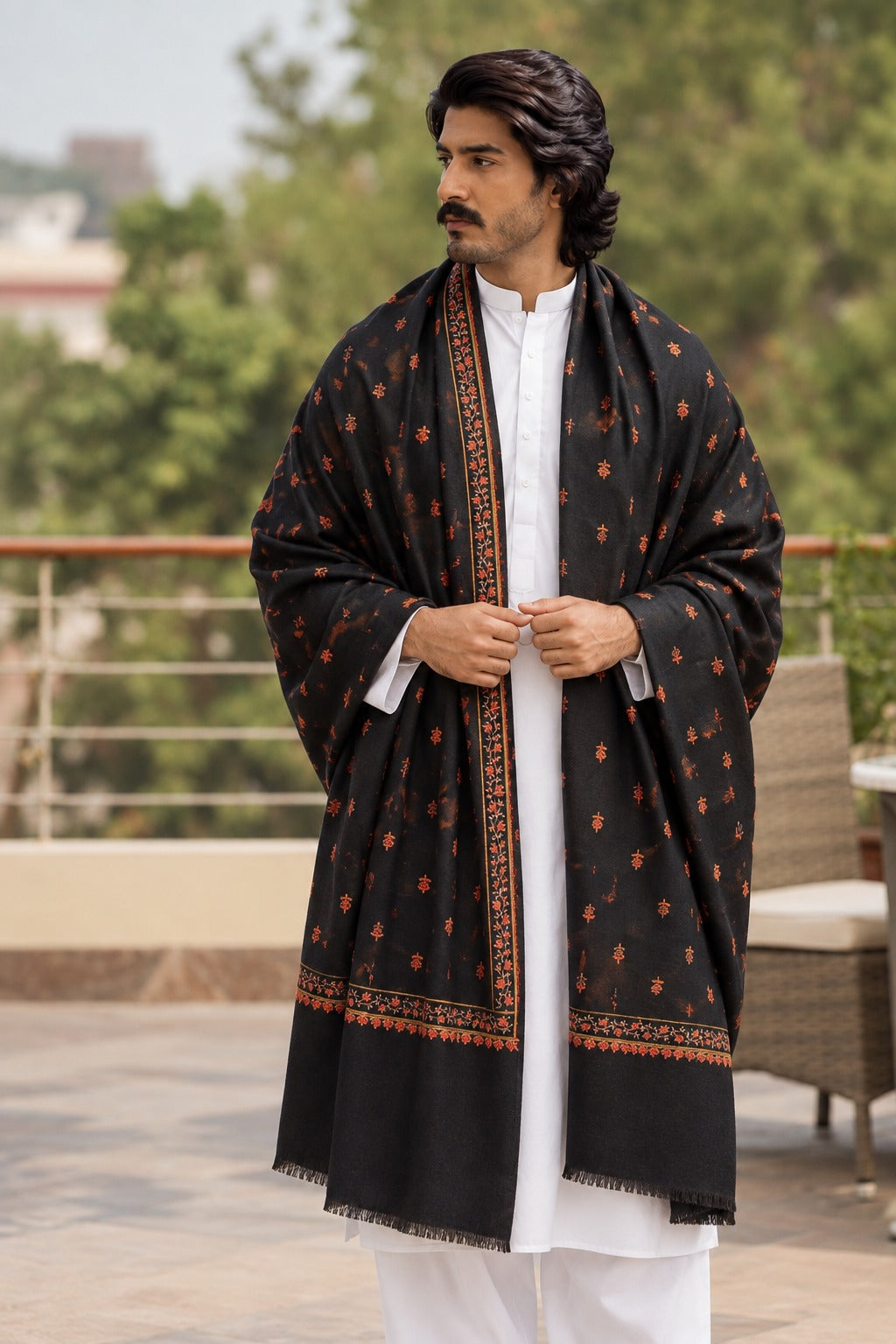 लड़कियों के लिए KRITI प्रीमियम (फाइन वूल) हल्का सफ़ेद रंग का स्टोल