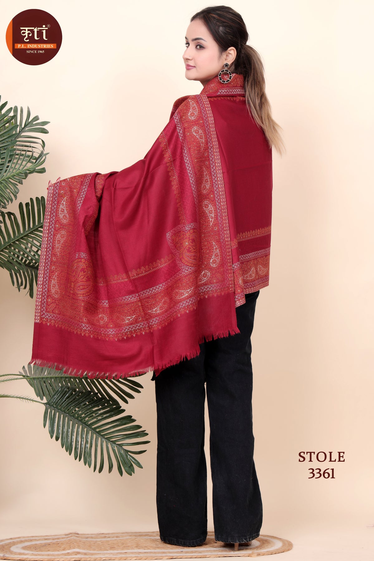 Stylish Stripe Border Woollen - Maroon