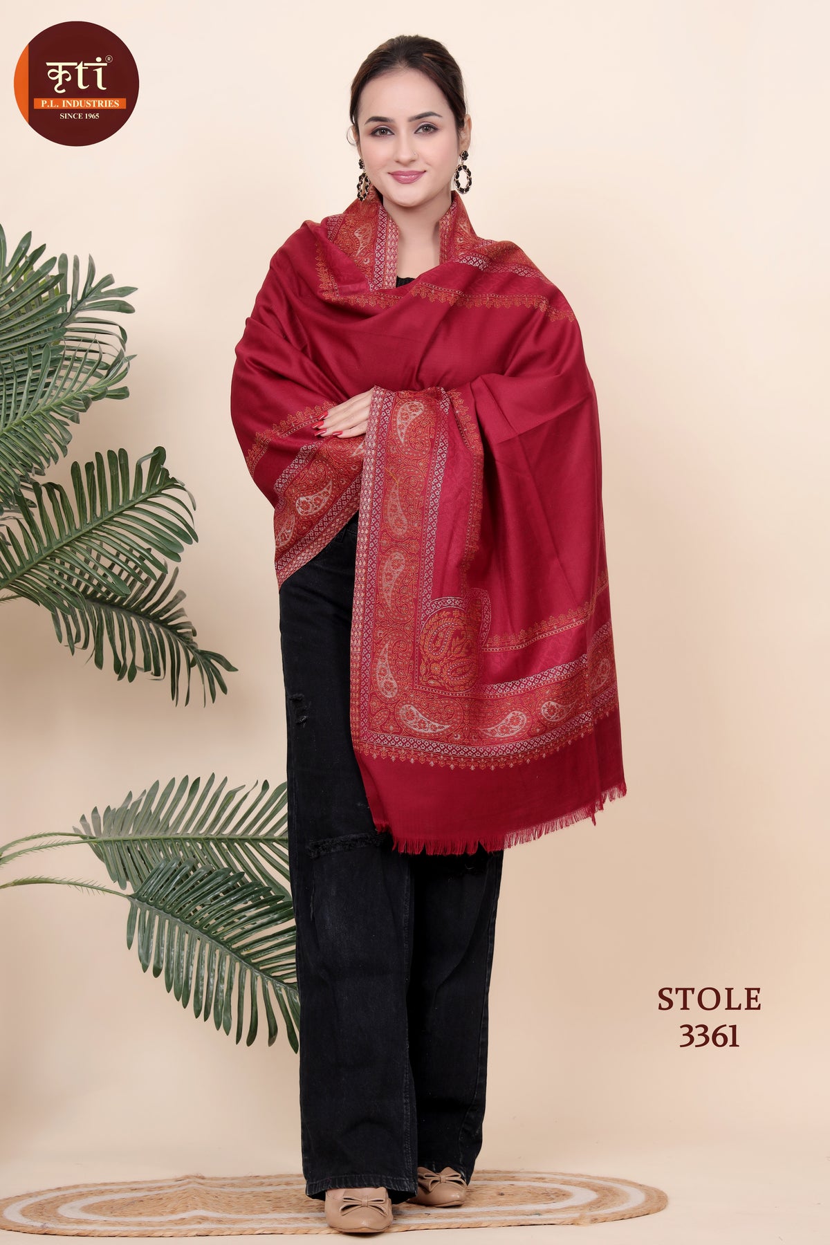 Stylish Stripe Border Woollen - Maroon